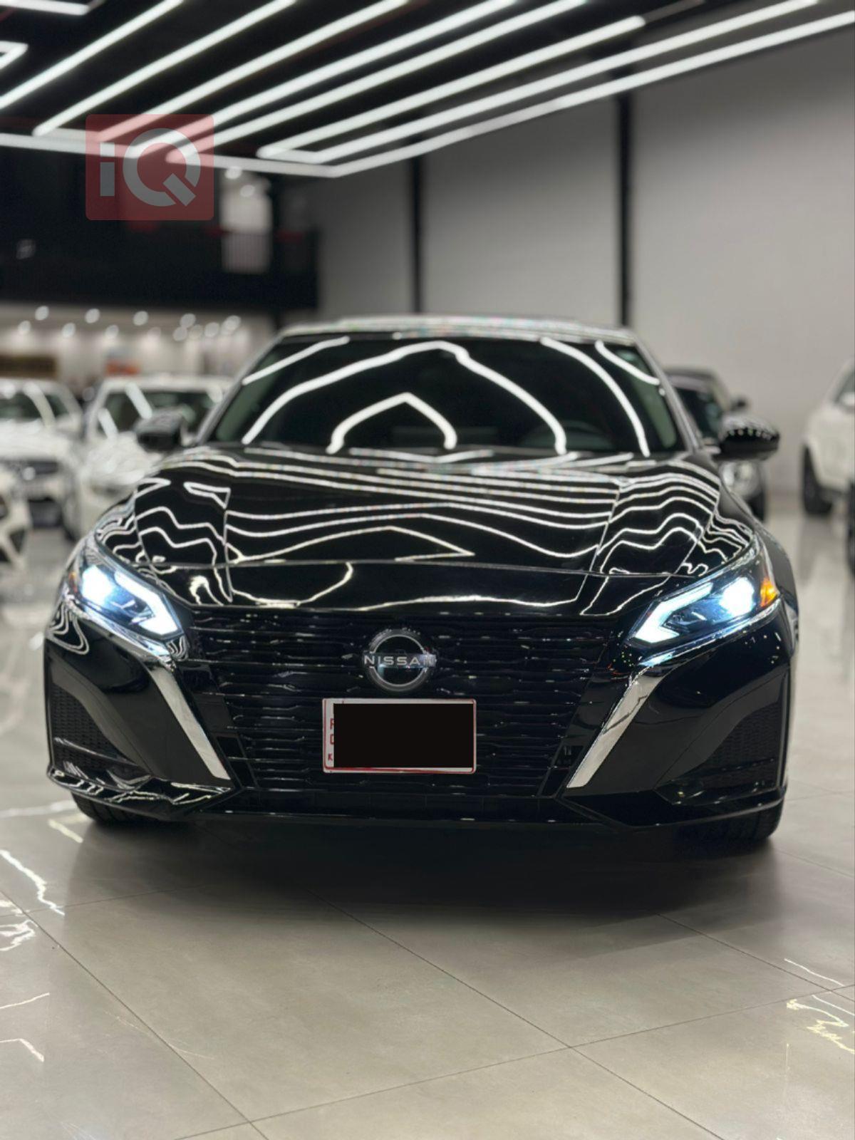 نیسان ئەلتیما